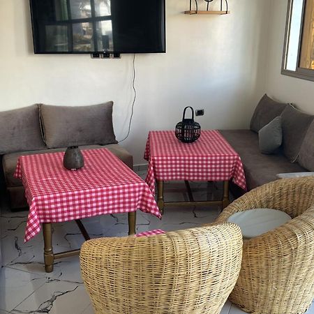 Soraya Guest House Surf Camp & Restaurant Imszuan Kültér fotó